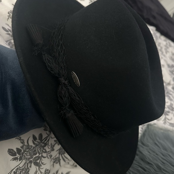 Elegant Black Women's Fedora Hat - Picture 2 of 4